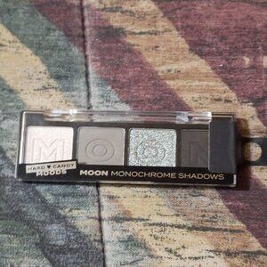 🌙 Hard Candy Moon Monochrome Eyeshadow – NEW & SEALED